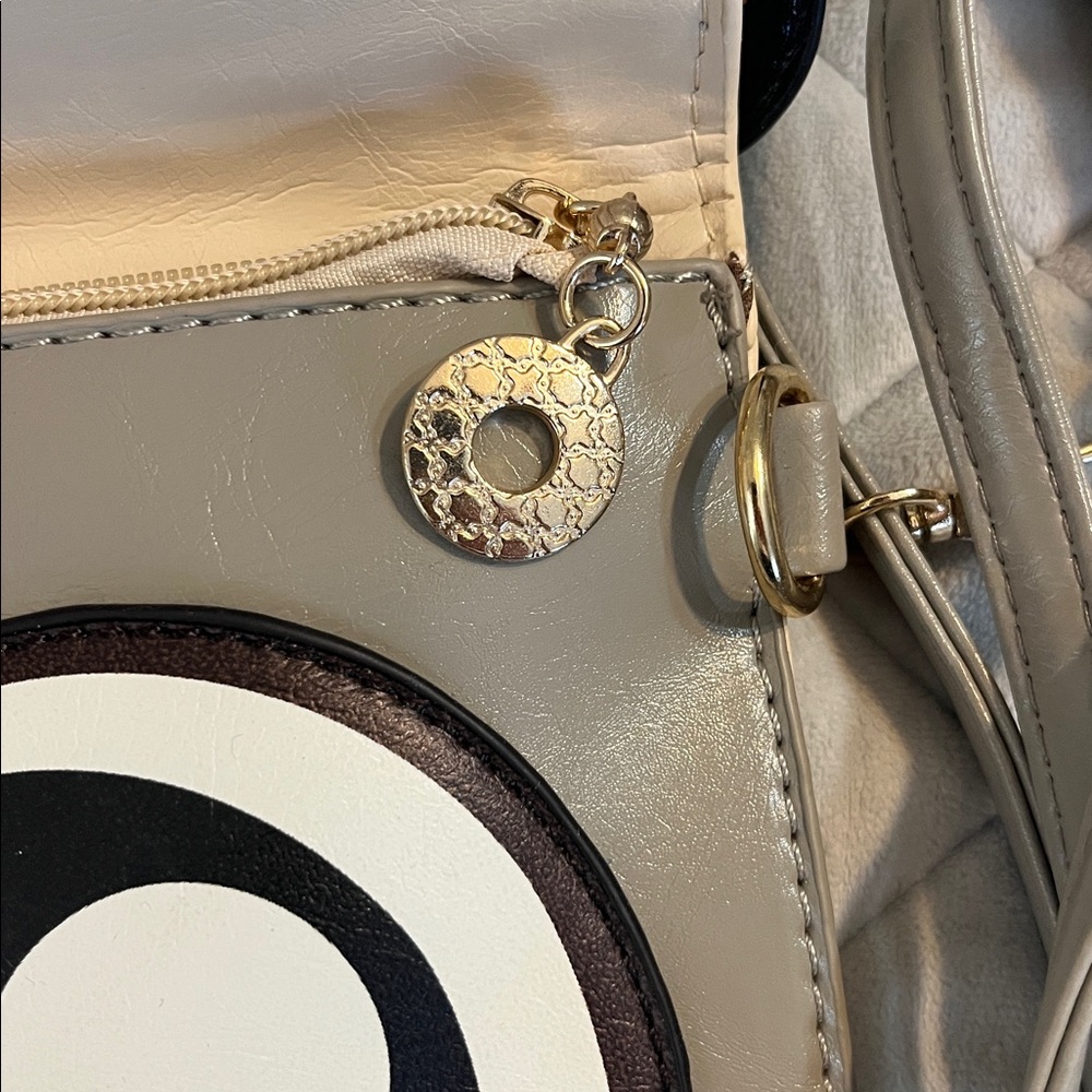 Purse - Picture 6 of 8